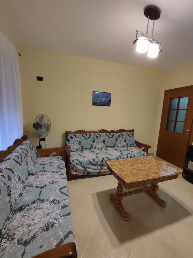 Ferienwohnung Flat White Krujë Exterior foto